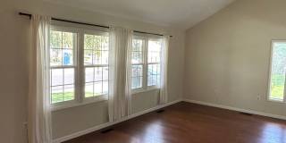NEW LISTING In Desirable N. Richland Neighborhood; Walking Distance to Columbia River/Walking Path Gallery 15