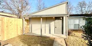 Cute 2 Bedroom Townhome For Rent In FWB! Gallery 1