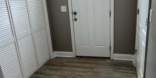 414 East Washington Avenue Gallery 7