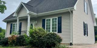 Basement apartment Gallery 1