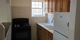 1153 Commonwealth Avenue Gallery 1