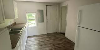 Charming home 2 bed 1 bath Gallery 4