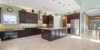 5210 SPARROWGLEN Place Gallery 6