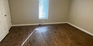 3BD/2BA Townhouse Located in the Heart of East Memphis Gallery 7