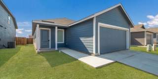 New Rent Rate! Modern 4/2 in East Central/ Sapphire Grove Gallery 5