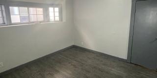 1 Bed + 1 Bath + Bonus Room for office! Gallery 5