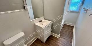 111 South Annie Street Gallery 11