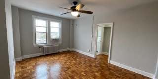 1916 R Street Gallery 47