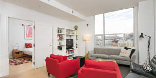 Luxury U St Condo | 2 Bed + Den | 2 Bath | 1,350 Sf | Large Balcony | 1 Garage Parking Space Gallery 4