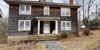 640 Williams Street Gallery 1