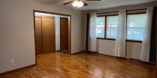 Well-Maintained 3 Bed / 2 Bath near Mercy Hospital Gallery 3