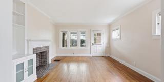 2710 Dayton Avenue unit: 2712 Gallery 4