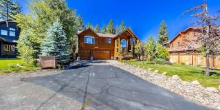 Large Mountain Luxury Home Gallery 1