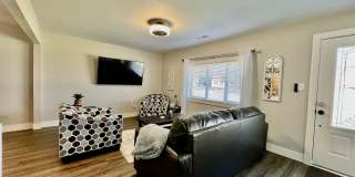 Quaint 4 Bedroom furnished Ranch Home in Mason Ohio Gallery 12