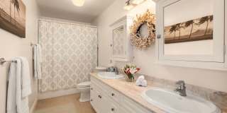 4bd / 3.5ba Charming Nautical Kahala Home with a Pool and A/C. - Kahala Seaside 4bd / 3.5ba Charming Nautical Kahala Home with a Pool and A/C. - Kahala Seaside Gallery 17