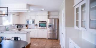 3405 59th Street Gallery 6