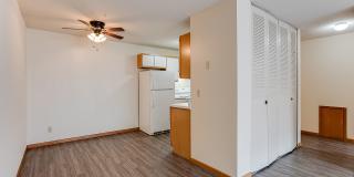 2435 Pillsbury Ave South Gallery 7