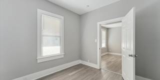 Large Near Downtown 2BR/2BA House For Rent Gallery 18