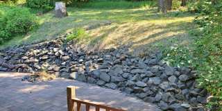 Large Tucked Away South Hill Home! Gallery 3