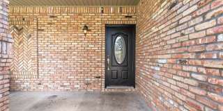 604 NW 17th Court Gallery 2