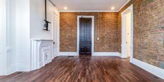 305 Main St Gallery 18