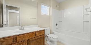 10560 Laurelwood Lake Avenue Gallery 19