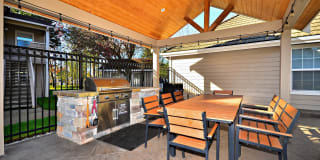 Bay Court at Harbour Pointe Gallery 14