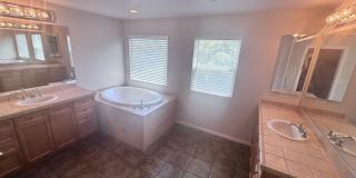 5 bedroom + Loft with pool in Aliante Master Gallery 17