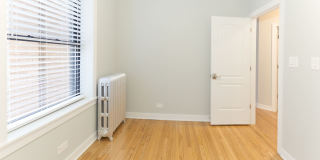 5045-51 N. Damen Gallery 15