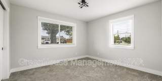 808 NW 11th Street Gallery 18