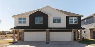Luxury 3 Bedroom 2.5 Bathroom Townhome in Piedmont Schools with Neighborhood Park Gallery 1