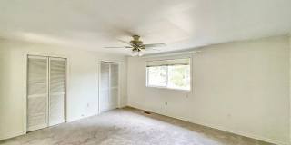 Spacious 5-Bedroom Home in Prime Location Gallery 14