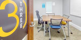 100 Midtown Gallery 23