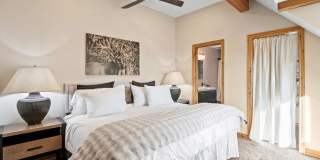 One-of-a-Kind Mountain Home in Park City Gallery 24