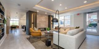 The Mint 425 Apartments Gallery 21