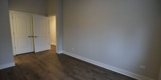 3833 N Broadway Gallery 245