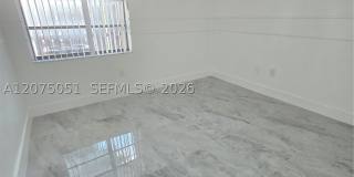 6746 NW 188th Ter Gallery 13
