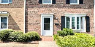 End unit 2 Story in Regents Park, convenient to 840 Gallery 1