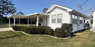 1221 Honduras Street Gallery 1