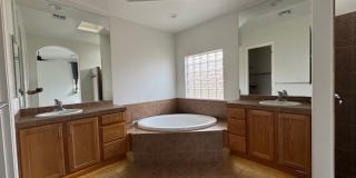 3 BR on the GOLF COURSE with POOL-Laughlin Ranch Association Gallery 25
