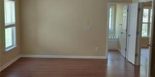 132 Lake Shore Parkway Gallery 36