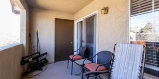 Beautiful upper-level condo in gated community!!! Gallery 24