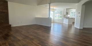 Spacious 3BD/2.5BA Home in Bakersfield's 93311 — HOA Community, Pool, Fireplace, Garage & Small Pets Welcome! Gallery 7