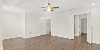 Beautifully Upgraded 3B/2.5B  Tuscan Village Townhome near Destin Harbor, Bay, and Beaches Gallery 8