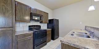 NO JUNE RENT + $1,395 RENT DUPLEX IN HARKER HEIGHTS! Gallery 26