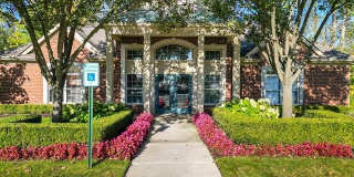 142 SANDY Lane Gallery 20