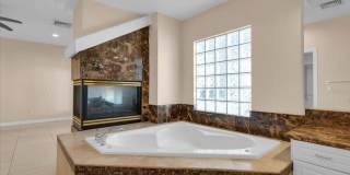 Beautiful Summerlin home in a gated community. Gallery 9