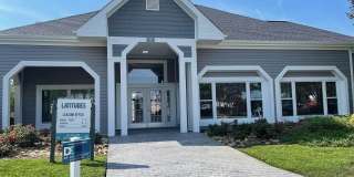 Latitudes Gallery 52