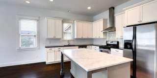 EAST NASHVILLE - FOUR BEDROOM Historic Home with amazing views of Nashville Skyline! Gallery 15