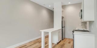 3324 Michigan Avenue Gallery 23